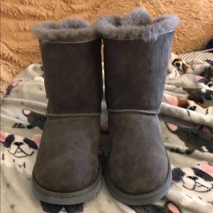 Grey bailey bow uggs